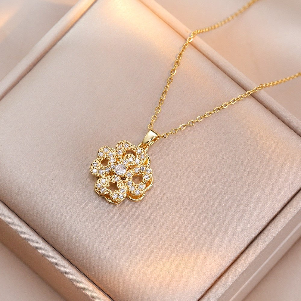 Women’s Love Heart Flower Necklace – Fashion Inlaid Pendant Jewelry