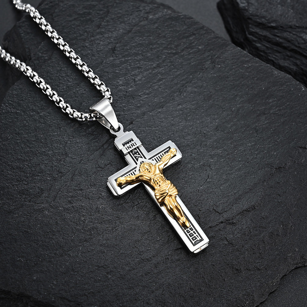 Men's Alloy Man Wearing A Cross Necklace Pendant